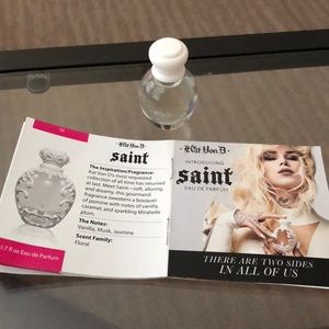 Kay Von D Saint mini